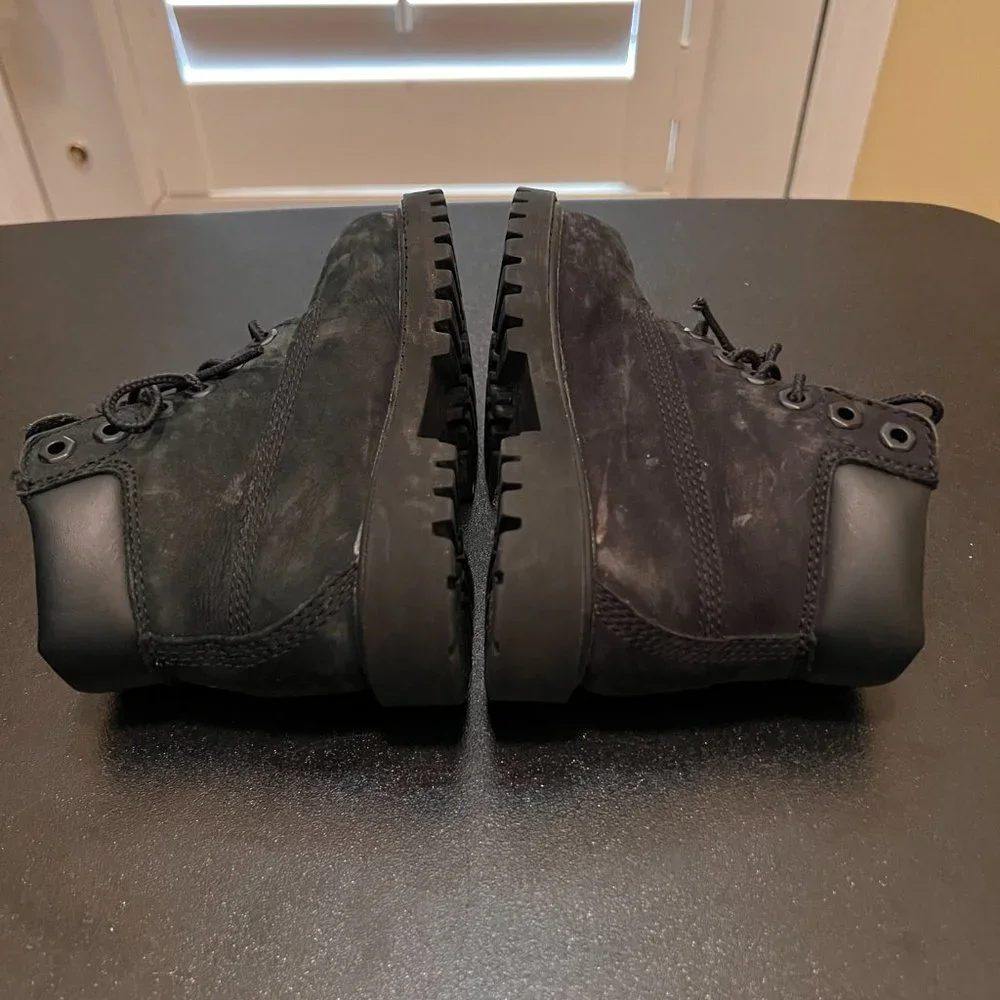 Timberland size 9 black boots